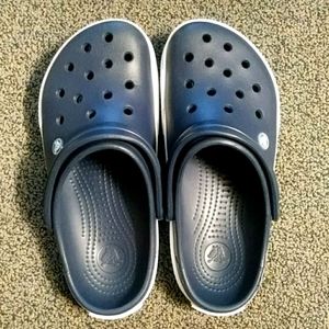 NEAR NEW Crocs Crocband II Clogs